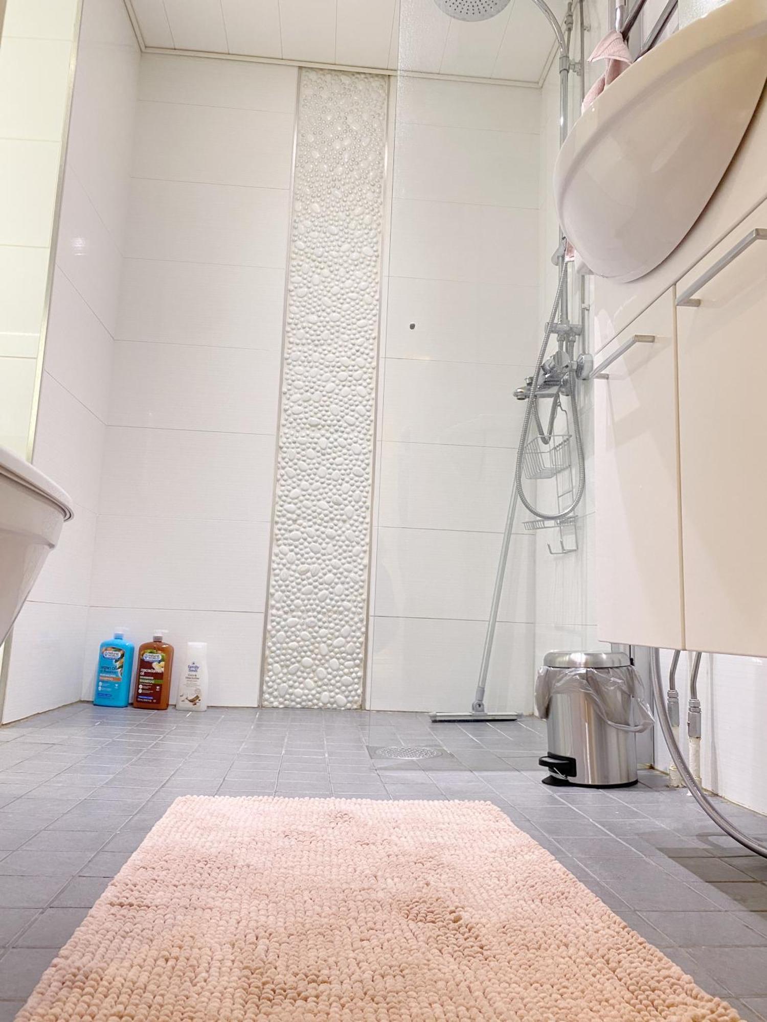 Spacious Home In Heart Of City Рованиеми Экстерьер фото