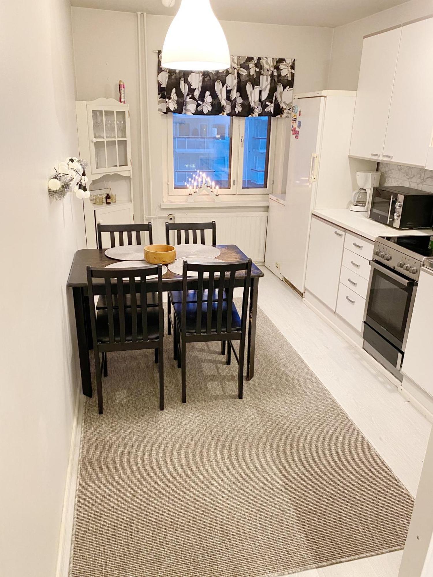 Spacious Home In Heart Of City Рованиеми Экстерьер фото